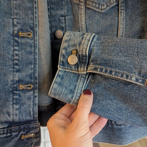 J. Crew Cropped Jean Jacket Size Large NWT - Picture 6 of 11